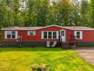 Hayward, WI: 12716 N County Hwy T 
