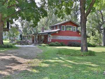 Roberts, WI: 518 Trout Brook Road