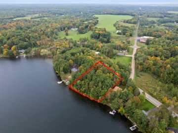 Cumberland, WI: 2603 Jeffery Boulevard