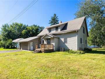 Prairie Farm, WI: 221 Sprague N Avenue