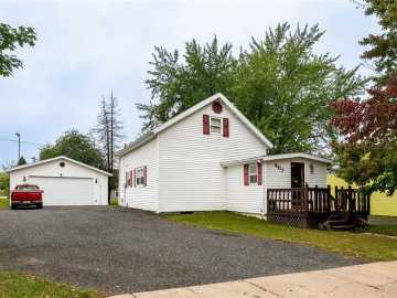 Durand, WI: 407 1st Avenue