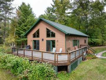 Shell Lake, WI: 1017 County Rd B