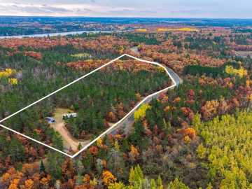 Gordon, WI: 15610 E Crystal Lake Road
