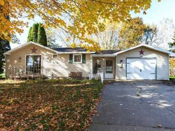 Woodville, WI: 551 Oak Street