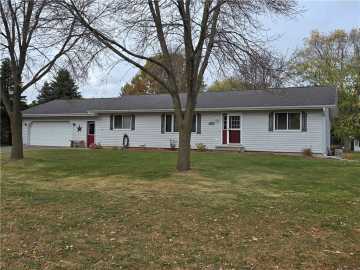 Chetek, WI: 260 Phillips Street