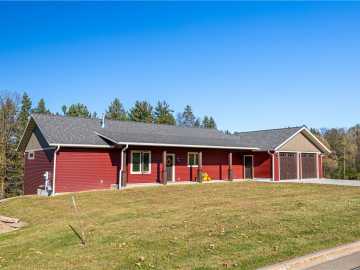 Ladysmith, WI: 1229 Eagle Court