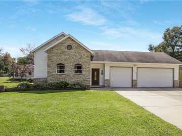 Chippewa Falls, WI: 11437 22nd Avenue