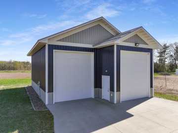 Barron, WI: 1305 Guy Avenue