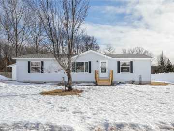 Spooner, WI: 1102 Whitetail Street
