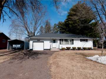 Cameron, WI: 1005 W Poplar Avenue