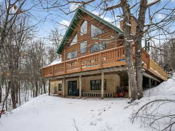 Mason, WI: 16455 Sand Hill Road