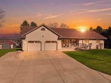 Bloomer, WI: 1914 Zera Street