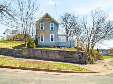 Eau Claire, WI: 415 N Dewey Street