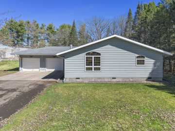 Cumberland, WI: 960 Sylvan Street