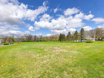 Whitehall, WI: 123 Cty Rd E 