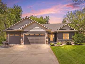 Eau Claire, WI: 1904 Deblene Lane