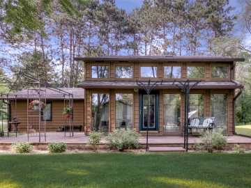 Eau Claire, WI: 2229 Peterson Avenue