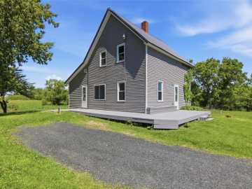 Stanley, WI: 802 Janicki Road