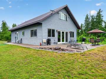 Danbury, WI: 2393 E Kingsdale Road