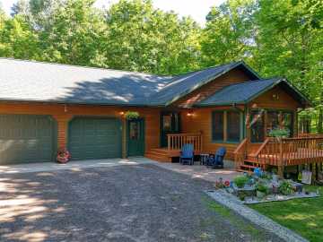 Hayward, WI: 16270 Granite W Trail