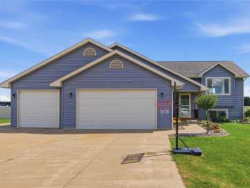 Chippewa Falls, WI: 11207 39th Avenue