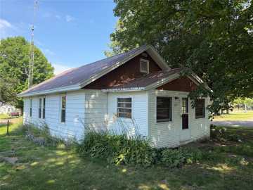 Cornell, WI: 220 N 5th Street