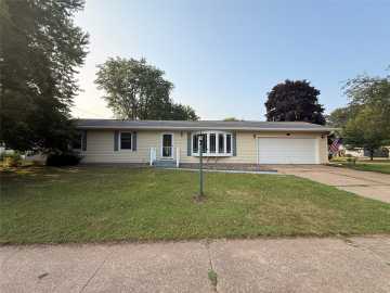 Eau Claire, WI: 1470 Cummings Avenue