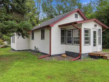 Eau Claire, WI: 2425 7th Street