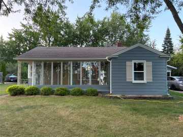 Eau Claire, WI: 2404 Willis Avenue
