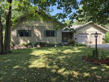 Holcombe, WI: 29308 305th Avenue