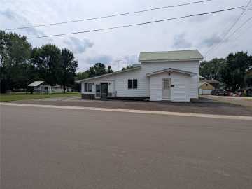 New Auburn, WI: 119 S Spruce Street