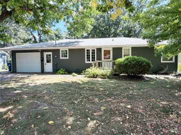 Rice Lake, WI: 1105 Bayview Avenue