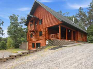 New Auburn, WI: 21632 County Highway DD 