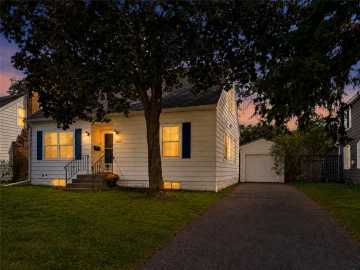 Eau Claire, WI: 1305 Hoover Avenue