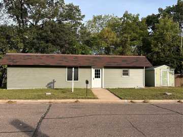 Chippewa Falls, WI: 120 W Greenville Street