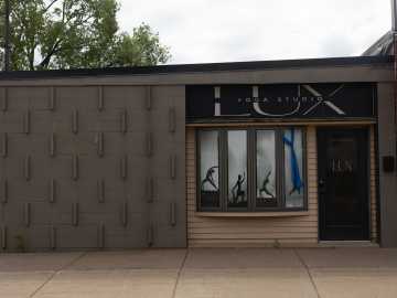 Chippewa Falls, WI: 33 E Columbia Street