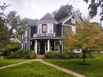 Menomonie, WI: 1303 Main E Street