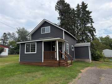 Cumberland, WI: 1740 3rd Avenue