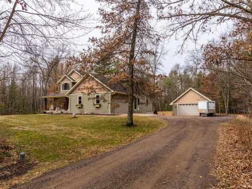 Fall Creek, WI: S1200 Woodland Valley Road