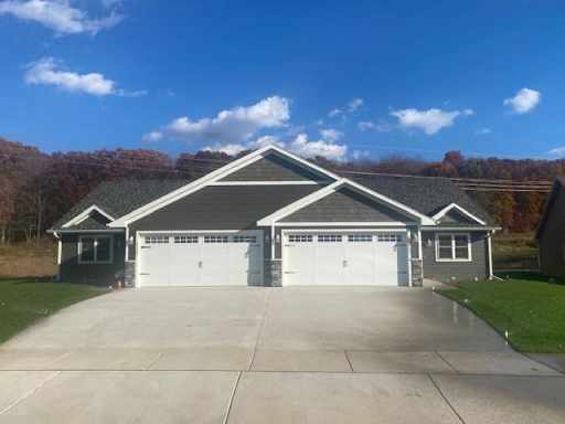 Eau Claire, WI: 5517 Timber Bluff Boulevard