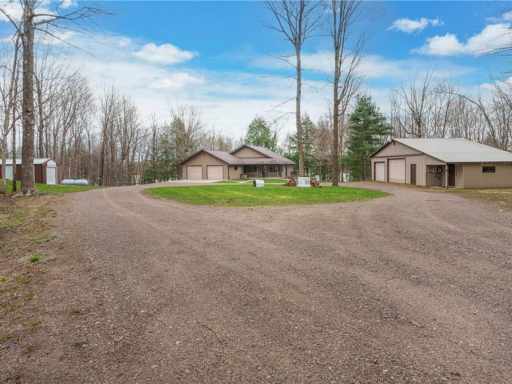 Stanley, WI: 15311 360th St 