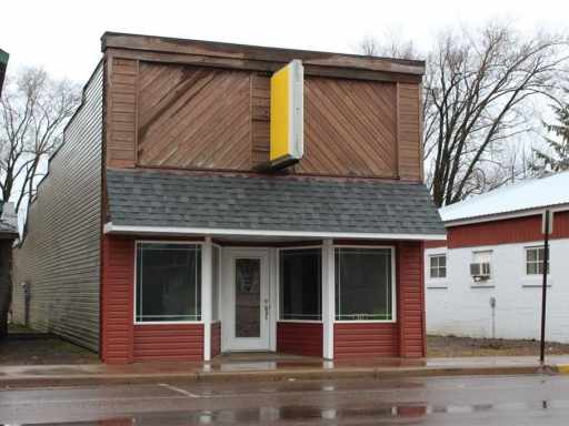 Minong, WI: 317 W 5th Ave 