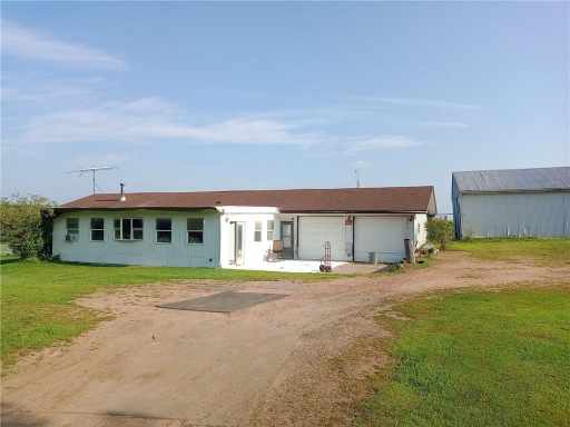 Thorp, WI: W10318 County Rd MM Road
