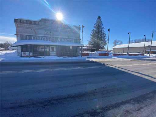 Minong, WI: 301 5th Ave 